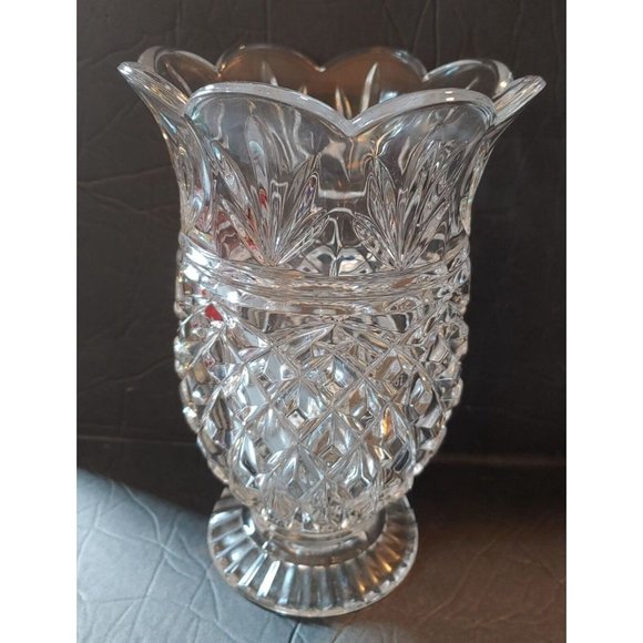 Bohemia Czech Republic Cut 24% Lead Crystal Vase 8" Pineapple Shape - Picture 2 of 9